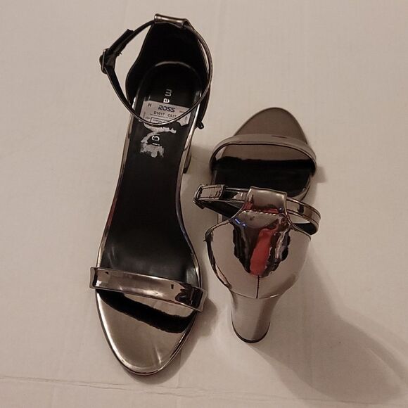 BRAND NEW MADDEN GIRL POINTED TOE SANDAL - Picture 4 of 16